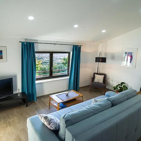 Motovun Bellevue - Amazing View, Comfortable Apartment Livade
